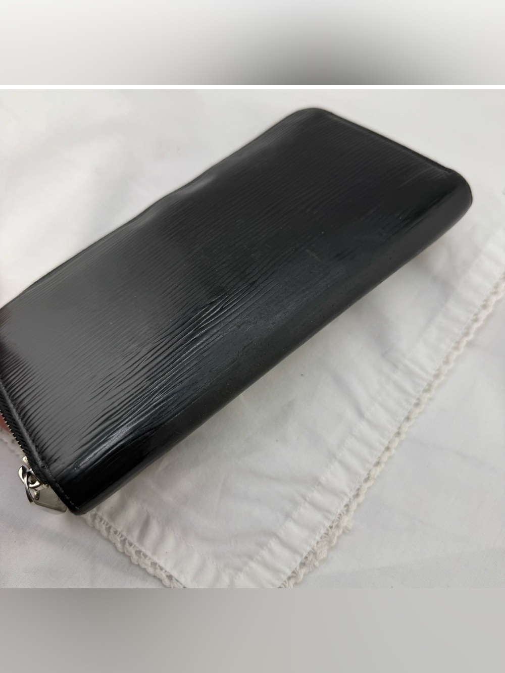 AUTHENTIC Louis Vuitton wallet. Black. - Picture 4 of 15